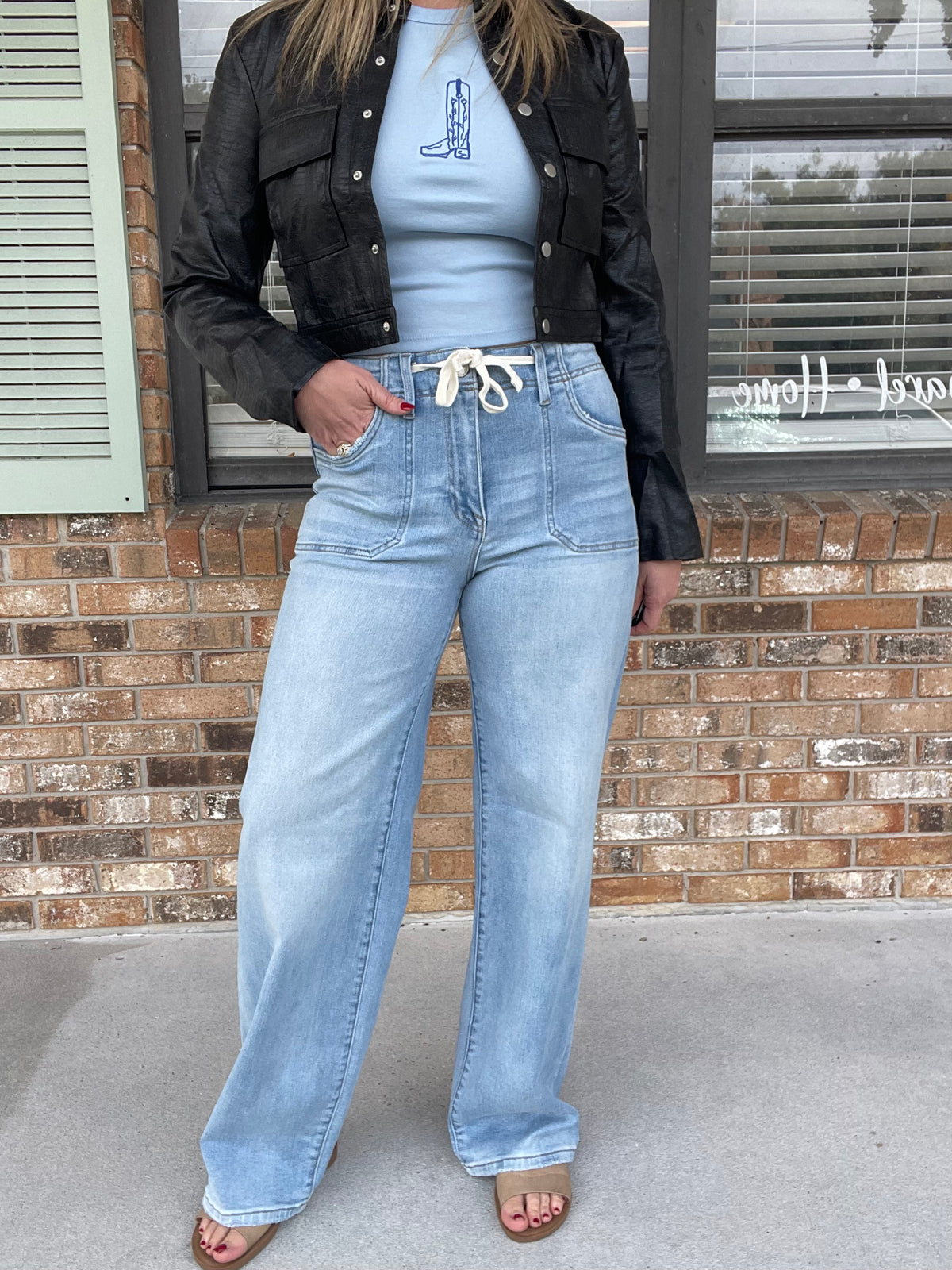 Cool Girl Light Wash Jeans