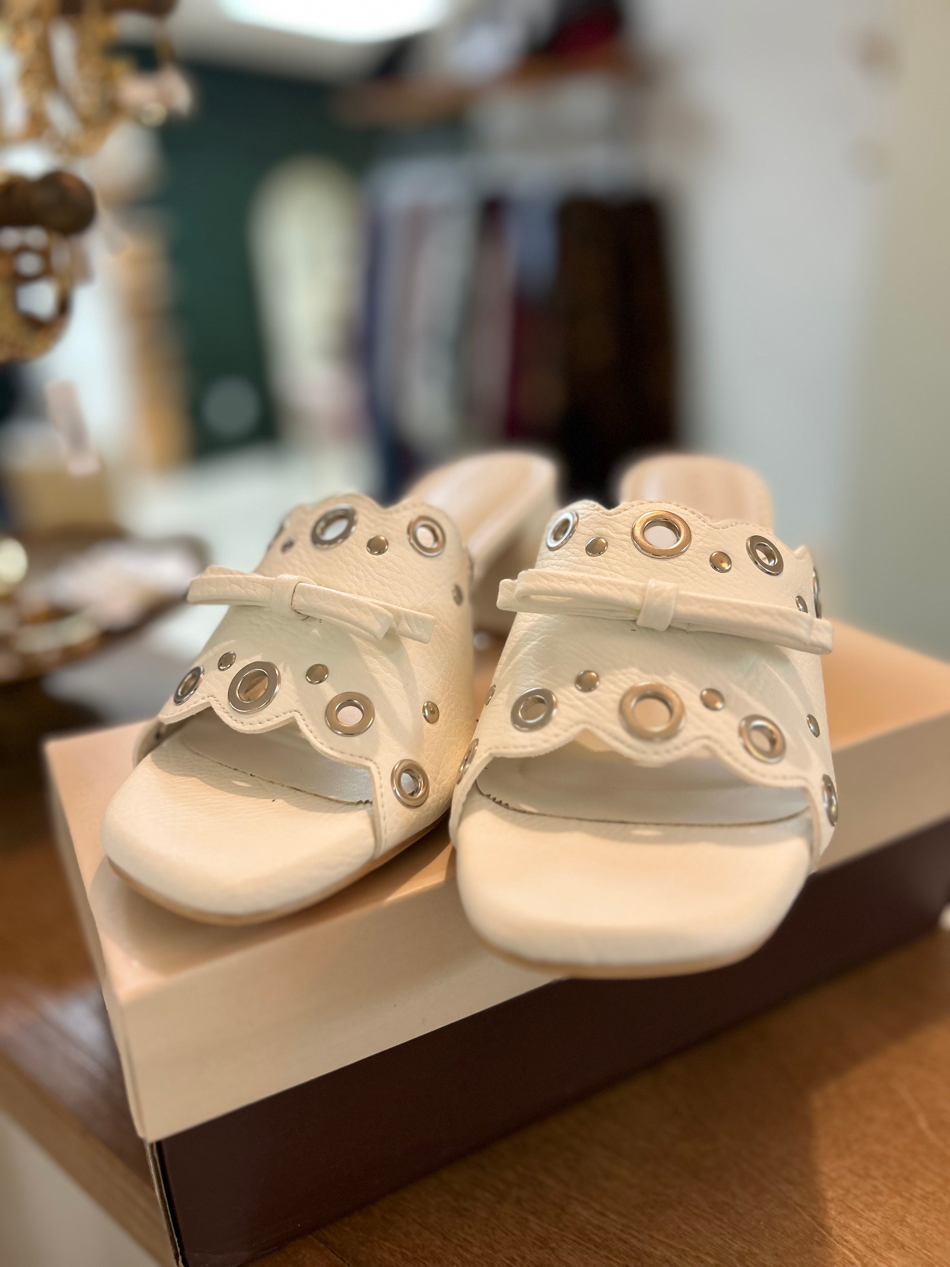 Bella Luna Mules