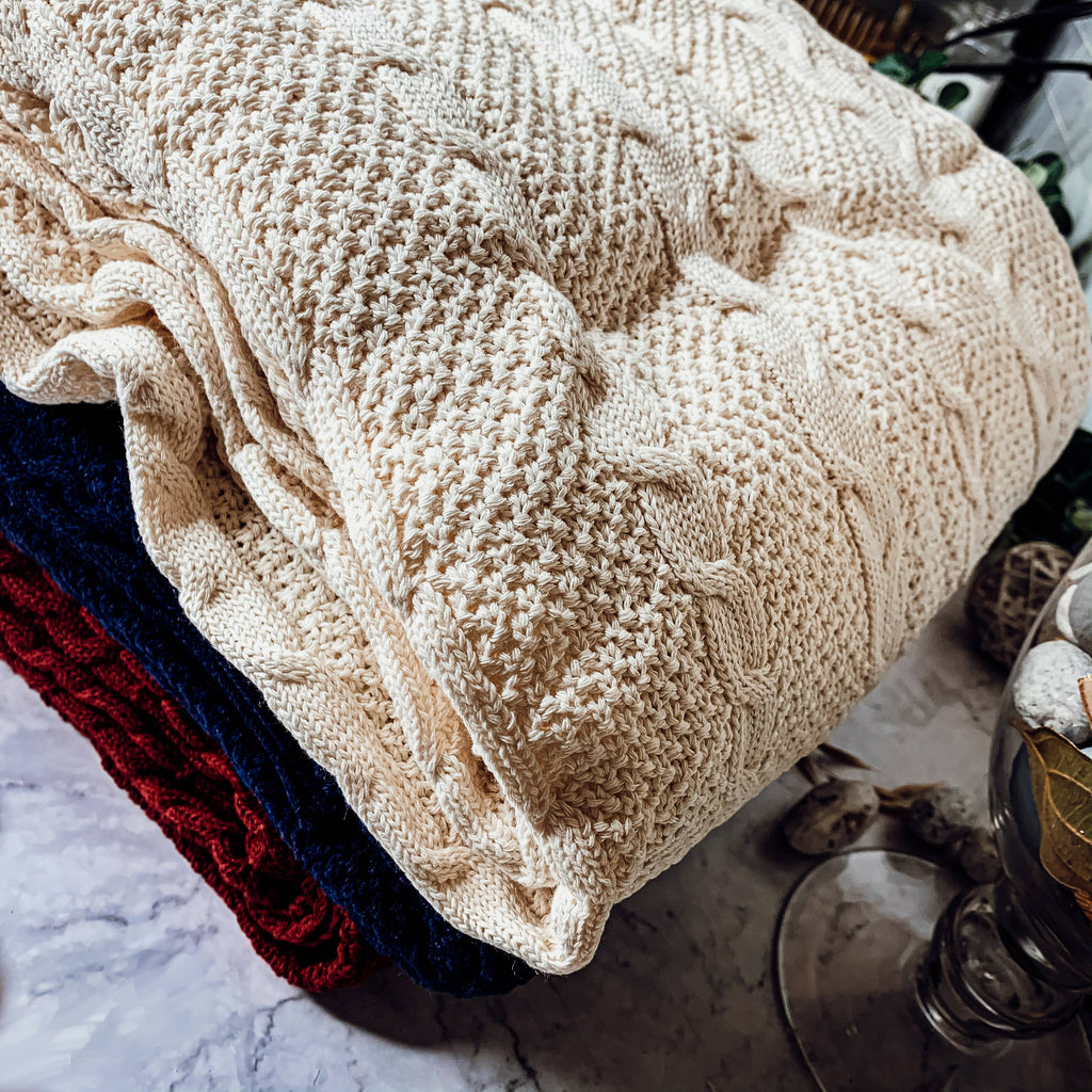 Ivory/White Knit Throw Blanket