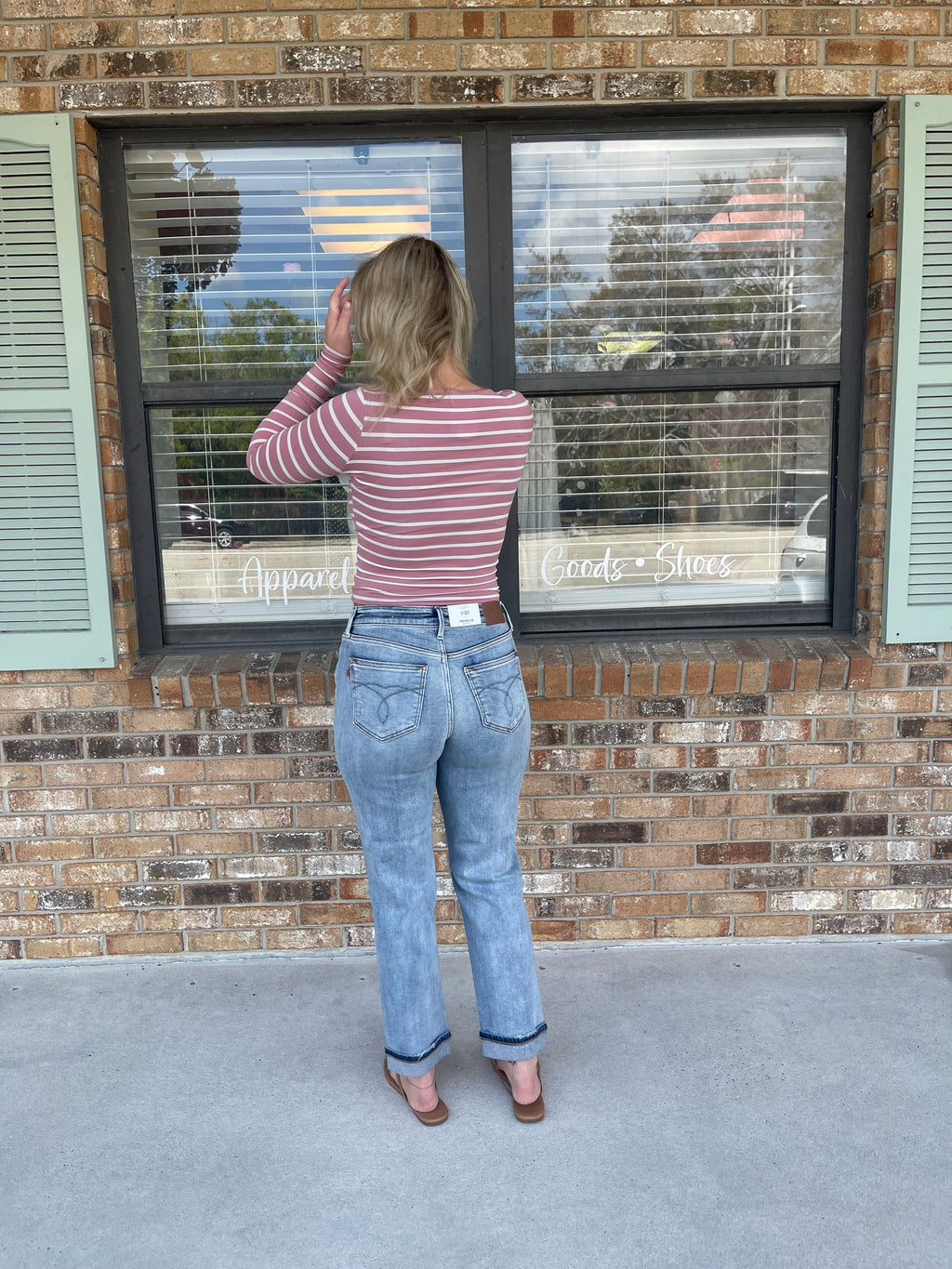 Isla Mid Rise Jeans