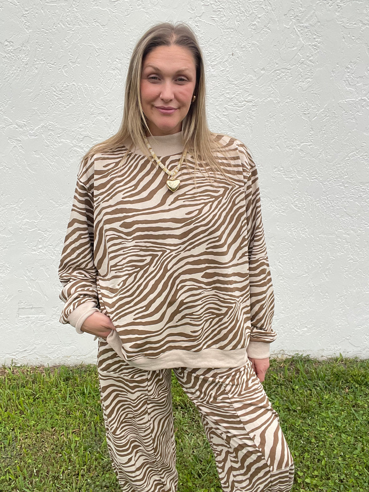 Savage Sass Pullover