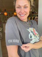 Girlies going Haunting T-shirt