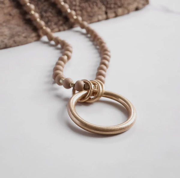 Beige Natural Gold Ring Necklace