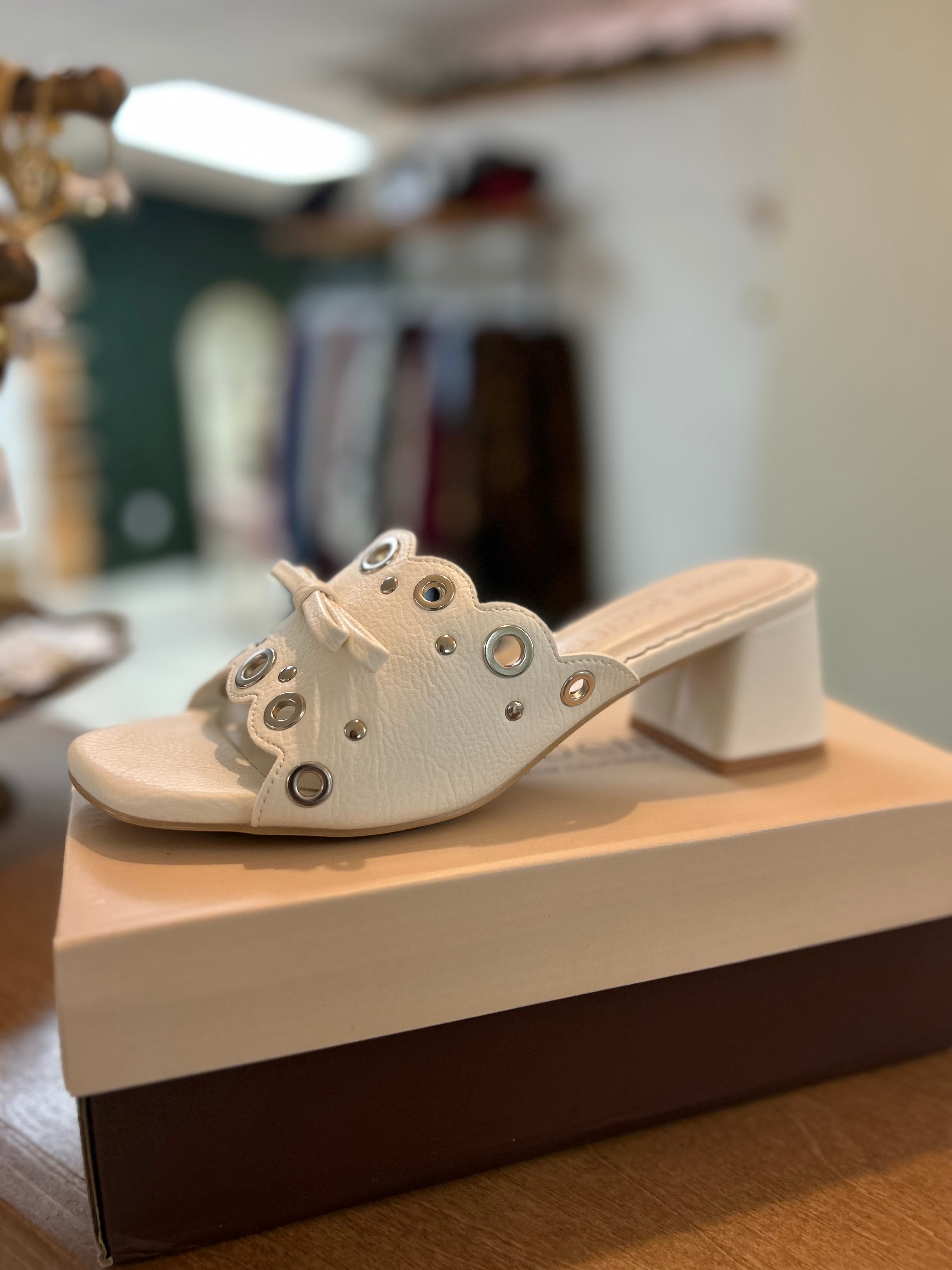 Bella Luna Mules