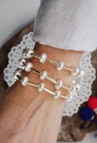 Floating Pearl Bracelet