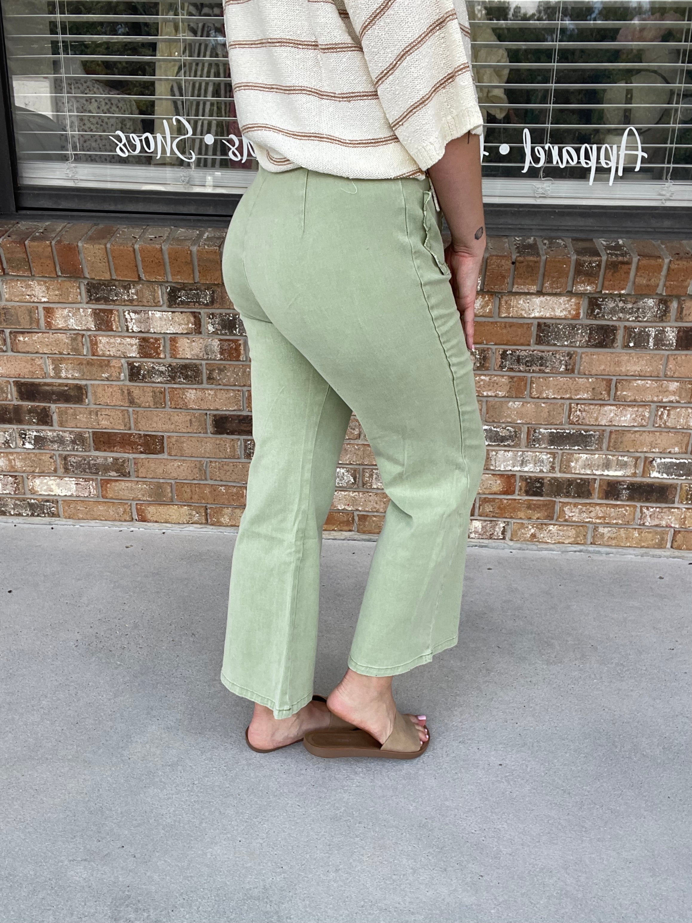 Sweet Sage Scallop Pants