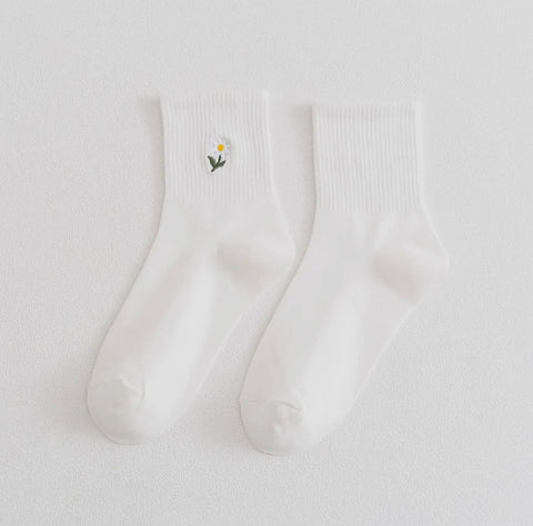 Daisy Embroider Crew Sock