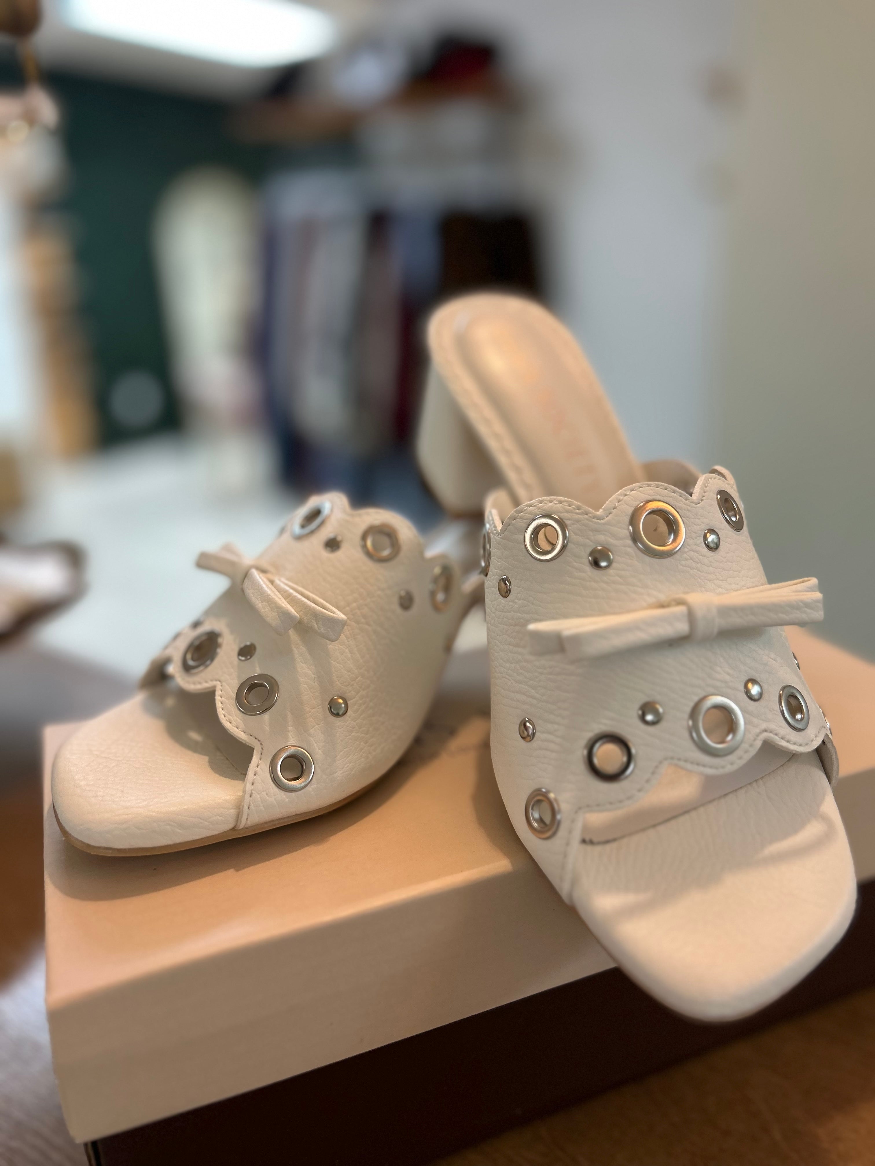 Bella Luna Mules