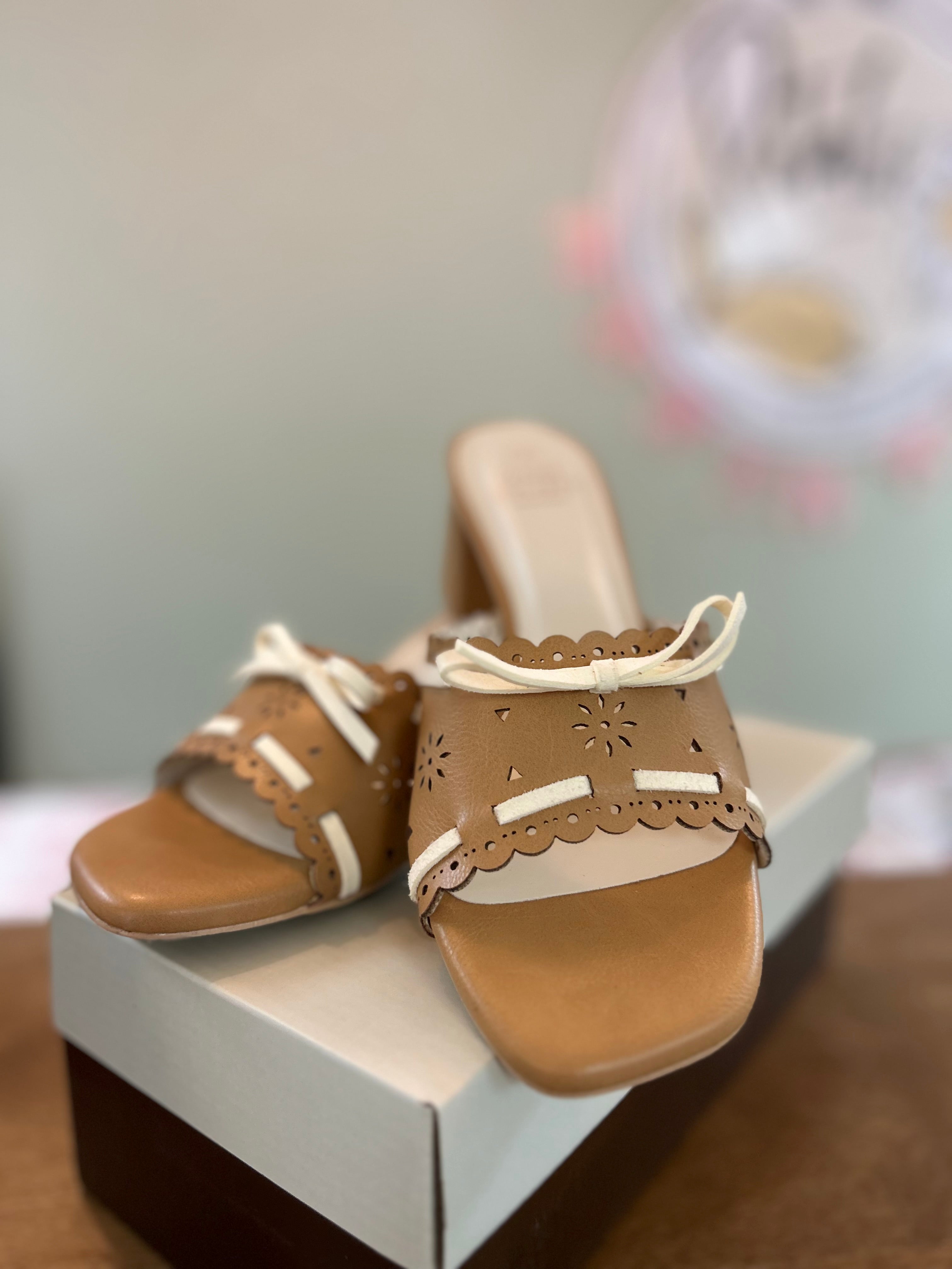 Breda Tan Mules