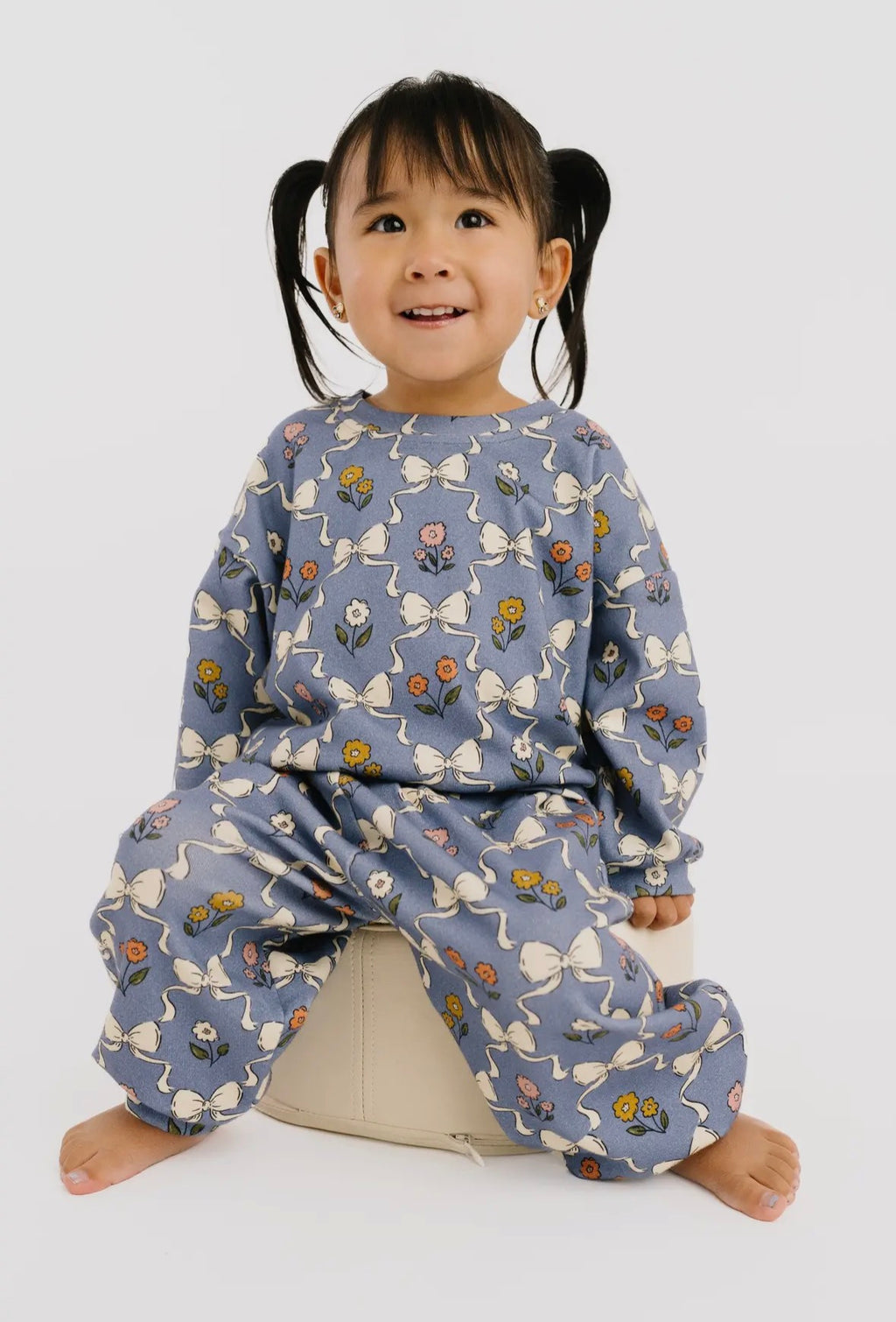 Bow Bloom Sweatsuit