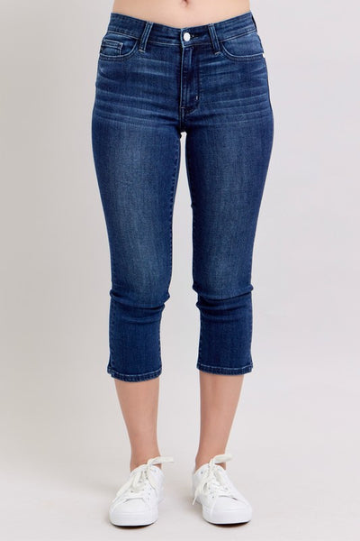 Darkest Wash Capris
