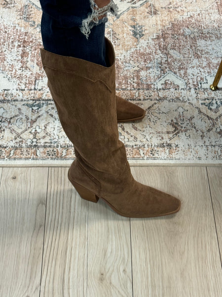 Saddle Ridge Suede Boots