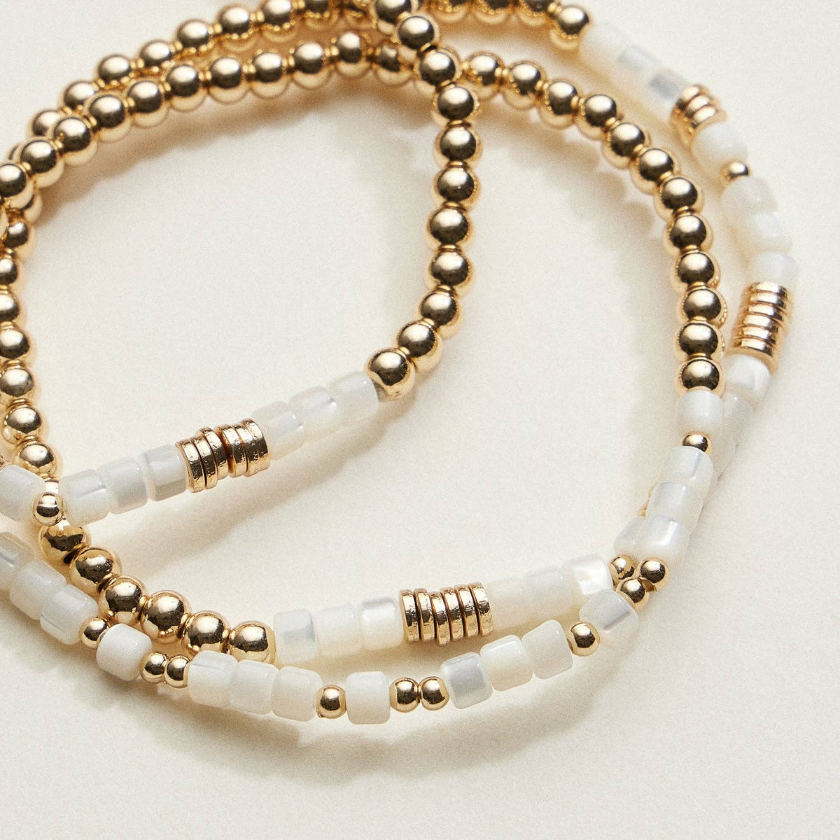 Coastal Glow Beaded Bracelet