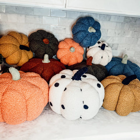 MED. Plush Pumpkins